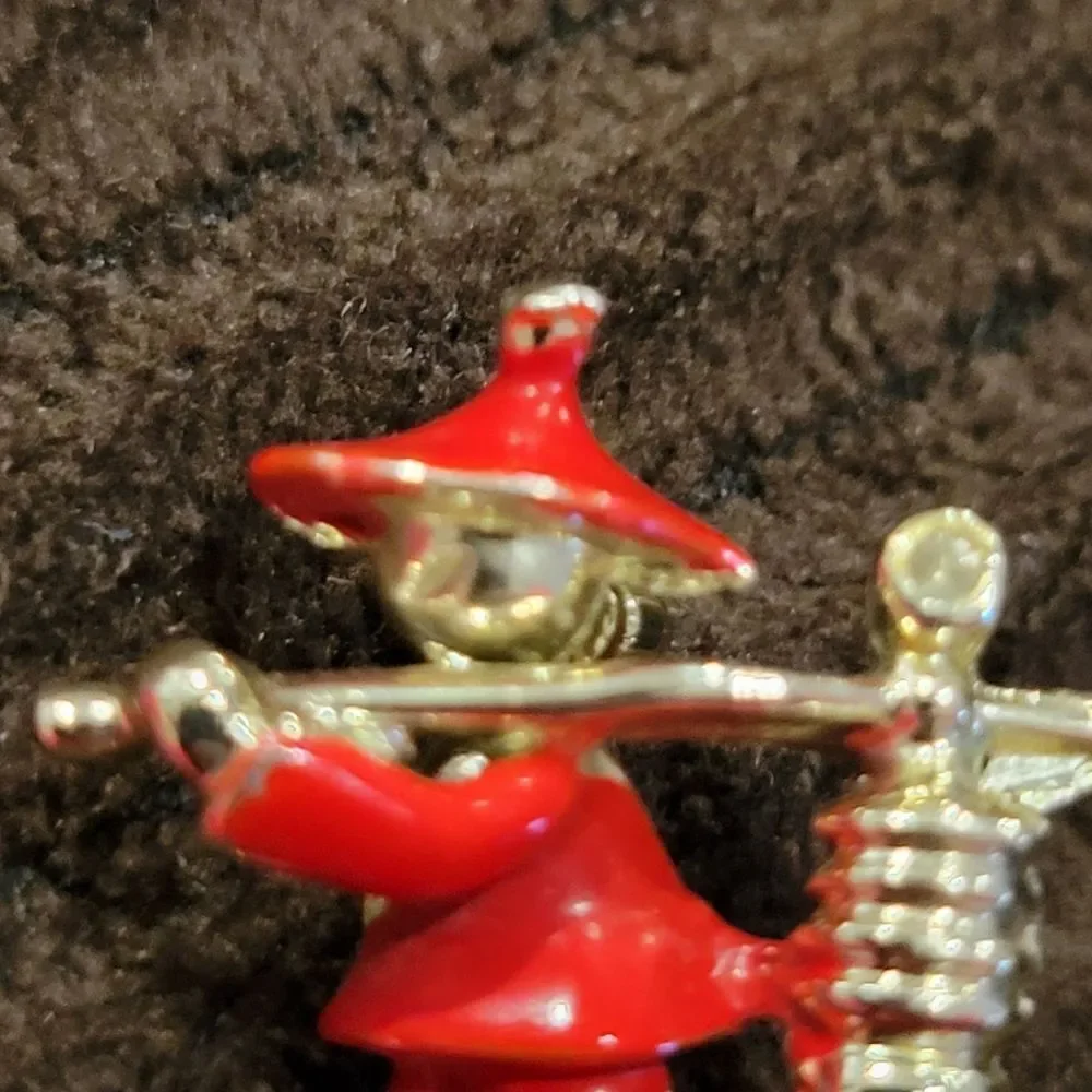 Vintage Asian Man Carrying a Lantern Small Brooch - 1950's MCM Scatter Pin